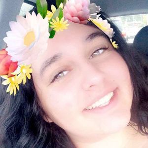 Meet your Posher, Claire